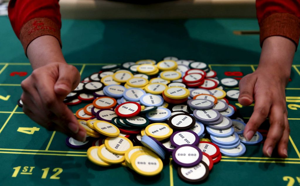 The Psychology of Gambling: How to Stay in Control While Playing
